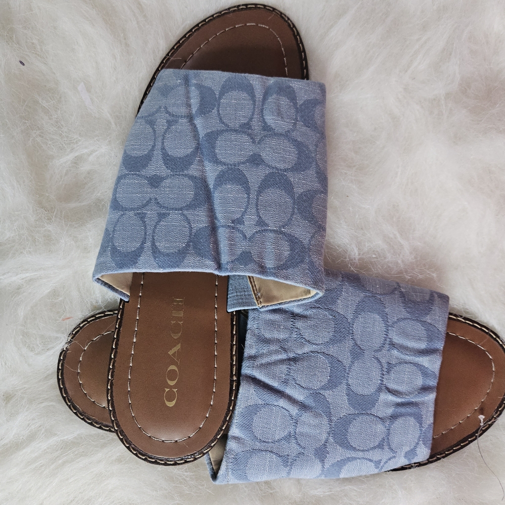 NWOT Coach Women Hazel Sandal in Signature Chambray Size 8